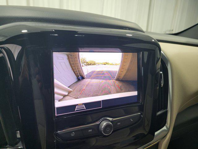 used 2022 Chevrolet Traverse car, priced at $28,368