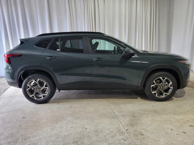 new 2025 Chevrolet Trax car, priced at $24,743