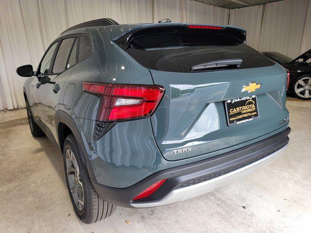 new 2025 Chevrolet Trax car, priced at $24,743