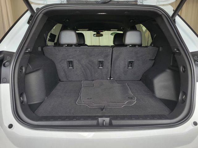 used 2022 Chevrolet Equinox car, priced at $24,419