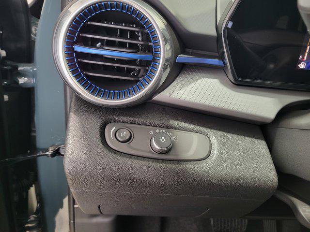 new 2025 Chevrolet Trax car, priced at $25,330