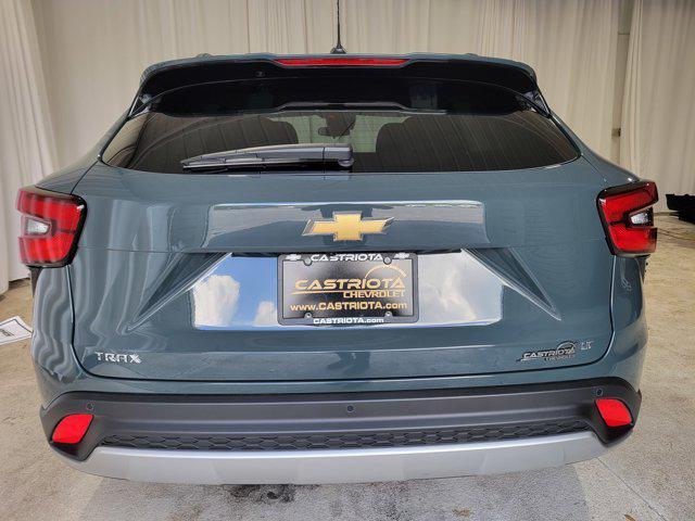 new 2025 Chevrolet Trax car, priced at $25,330