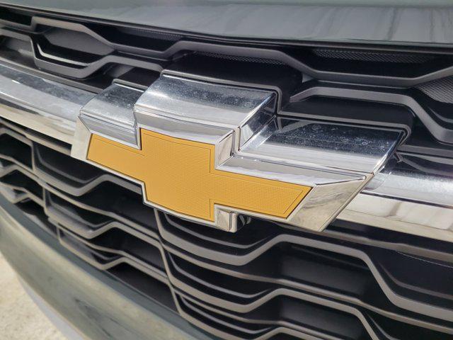 new 2025 Chevrolet Trax car, priced at $25,330