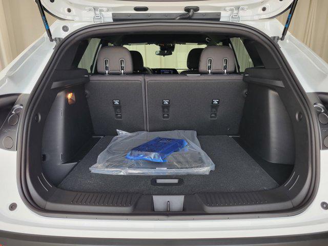 new 2025 Chevrolet Trax car, priced at $25,478