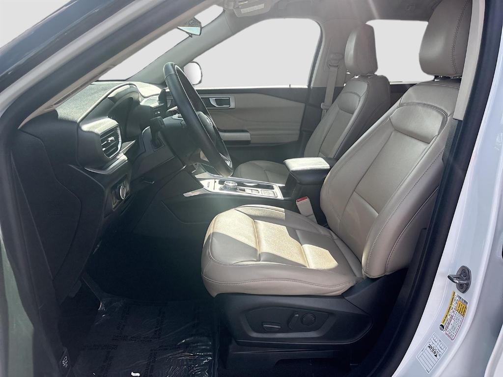used 2024 Ford Explorer car, priced at $27,495