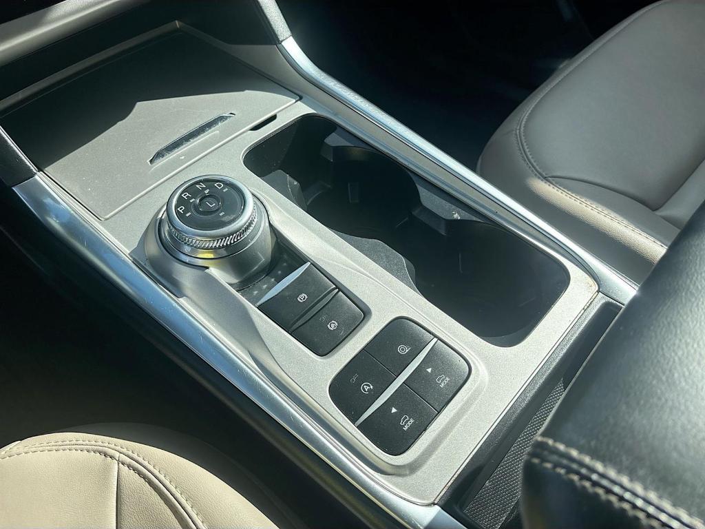 used 2024 Ford Explorer car, priced at $27,495