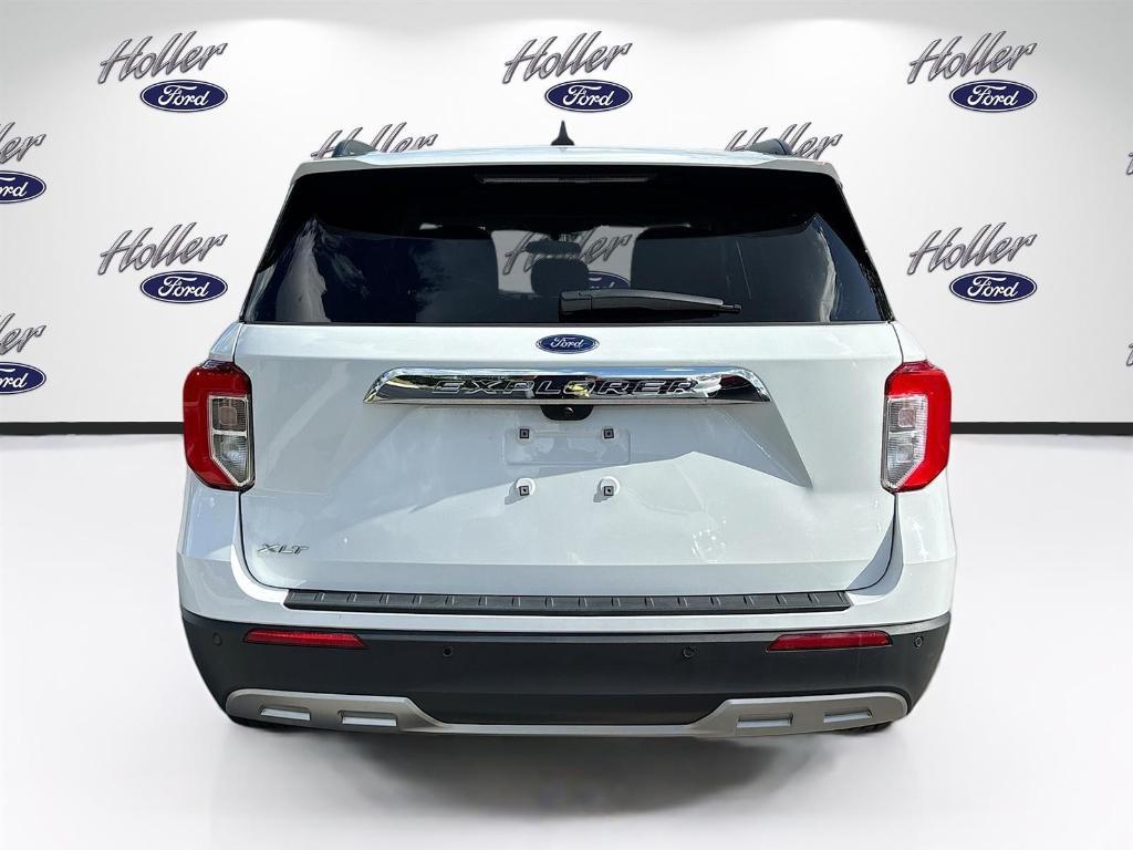 used 2024 Ford Explorer car, priced at $27,495