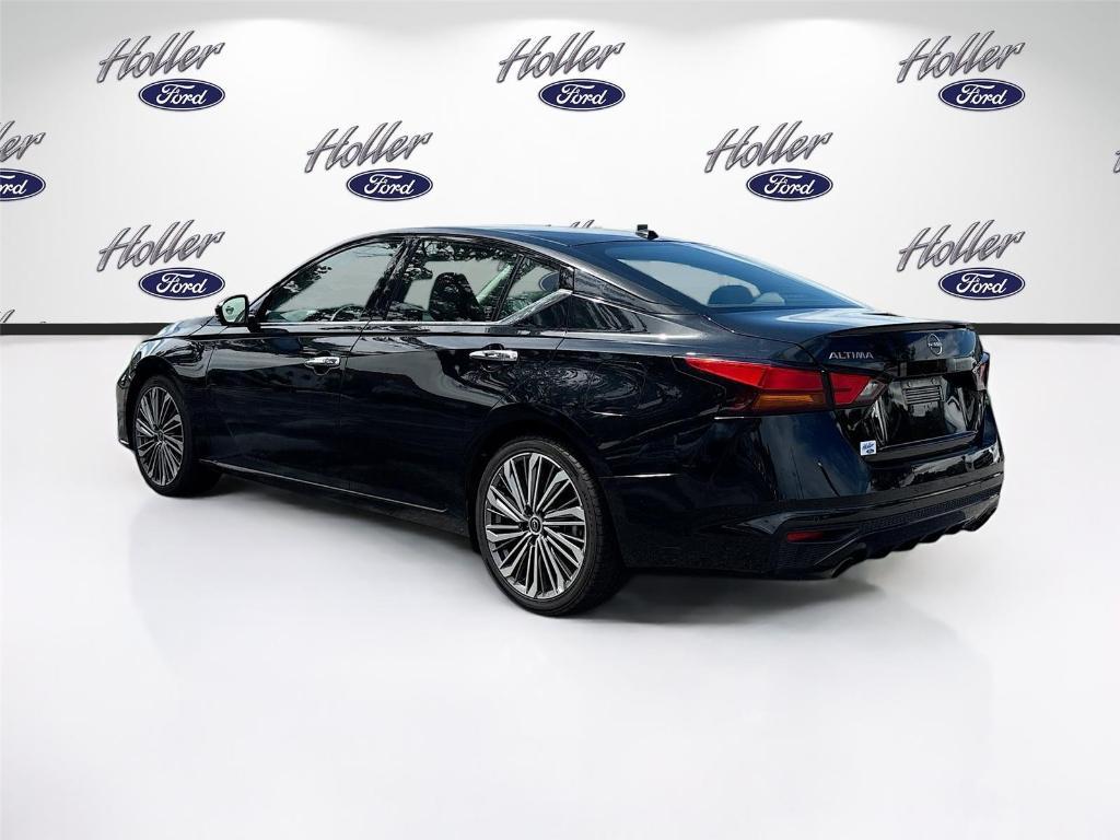 used 2023 Nissan Altima car, priced at $18,295