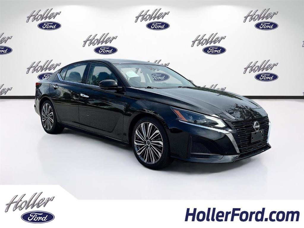 used 2023 Nissan Altima car, priced at $18,295