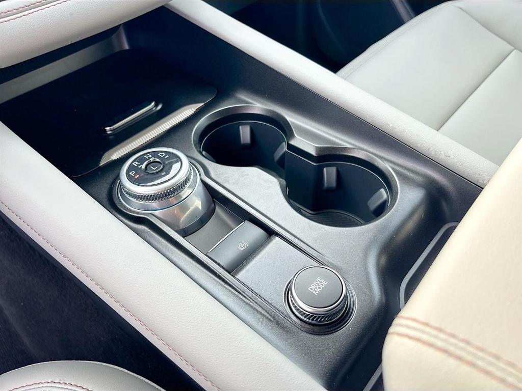new 2025 Ford Explorer car, priced at $40,730
