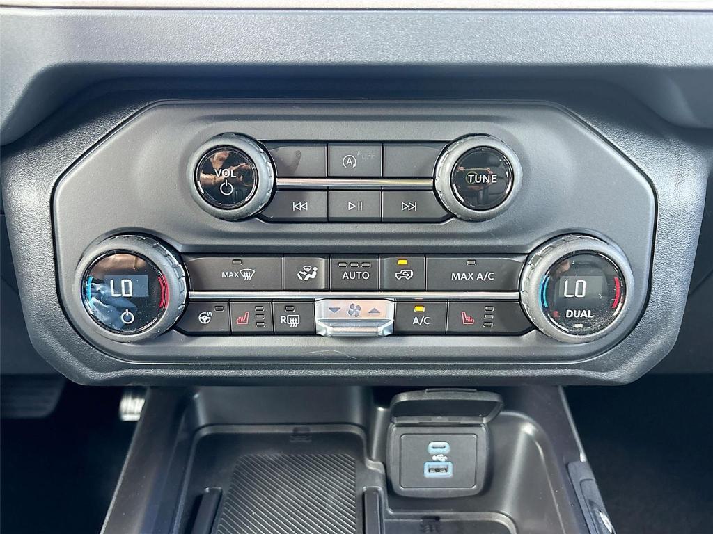 new 2025 Ford Bronco car, priced at $46,752