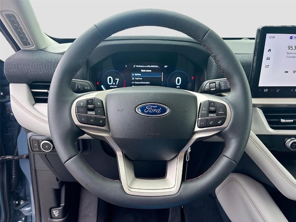 new 2025 Ford Explorer car, priced at $40,164