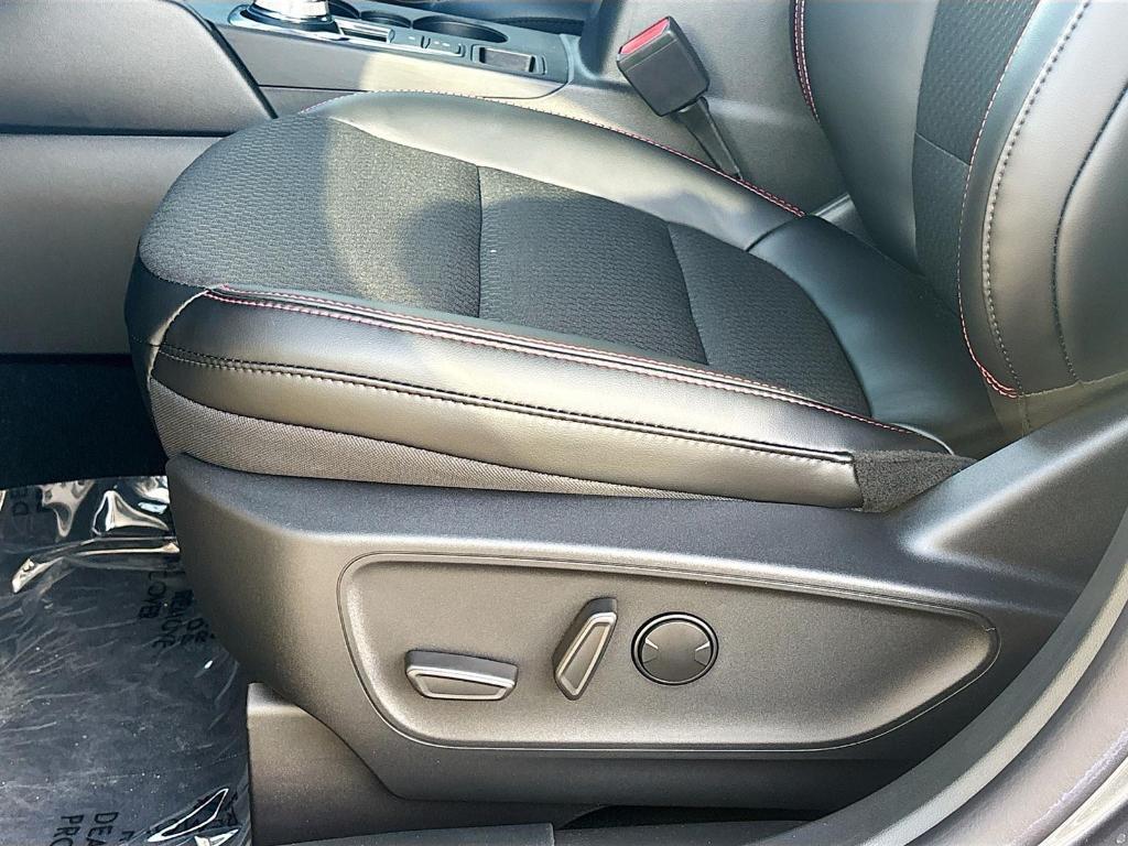 new 2025 Ford Escape car, priced at $30,330