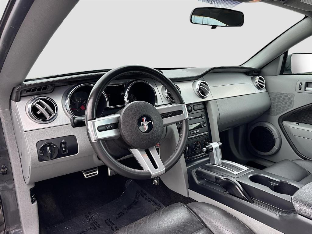 used 2007 Ford Mustang car