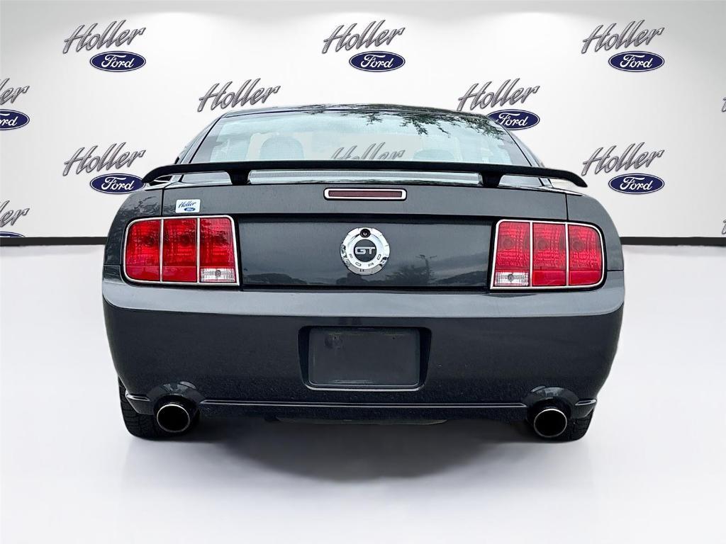 used 2007 Ford Mustang car