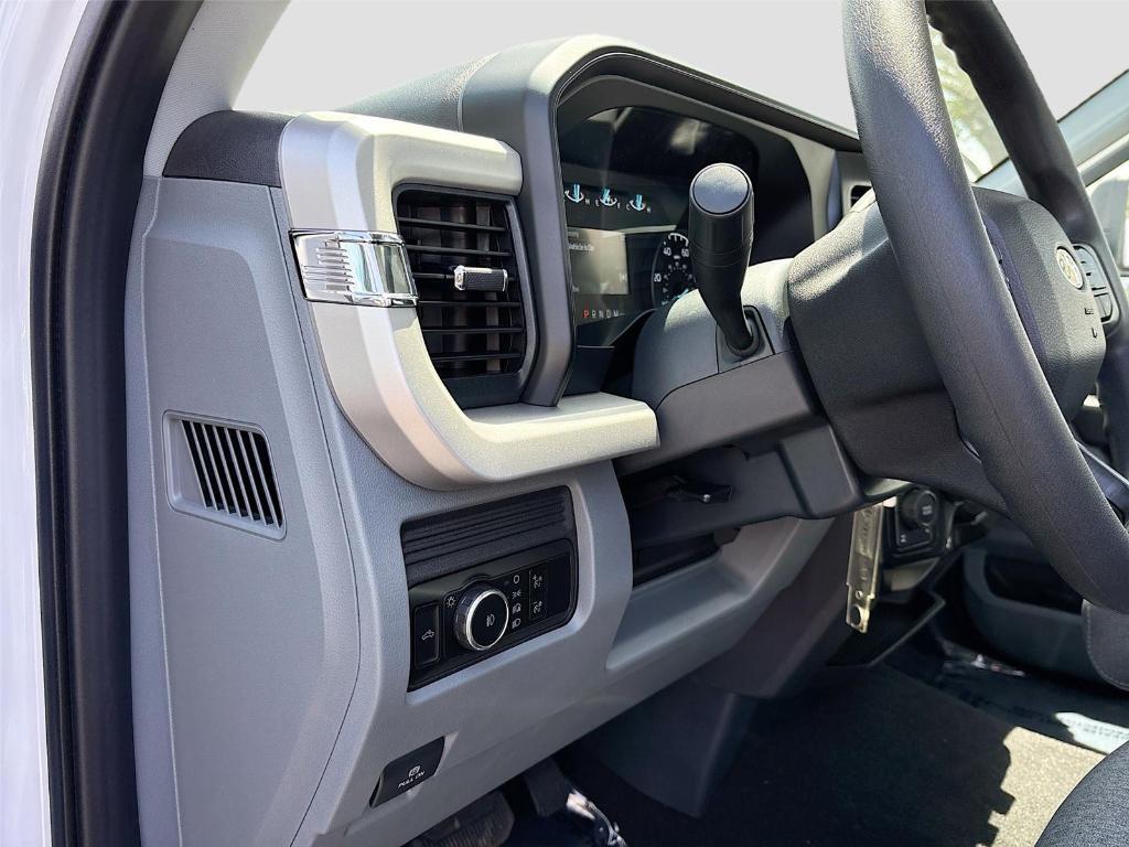 new 2025 Ford F-350 car, priced at $53,580