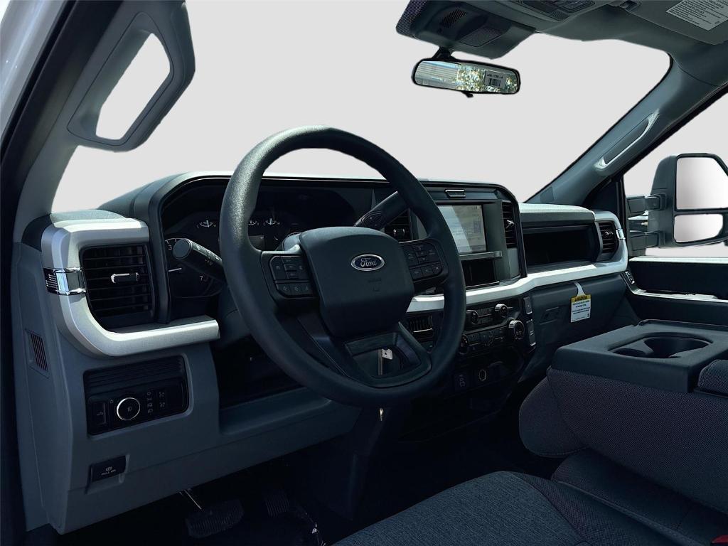 new 2025 Ford F-350 car, priced at $53,580
