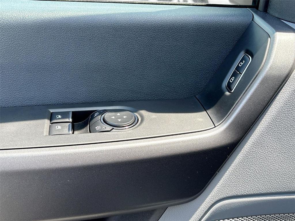 new 2025 Ford F-350 car, priced at $53,580