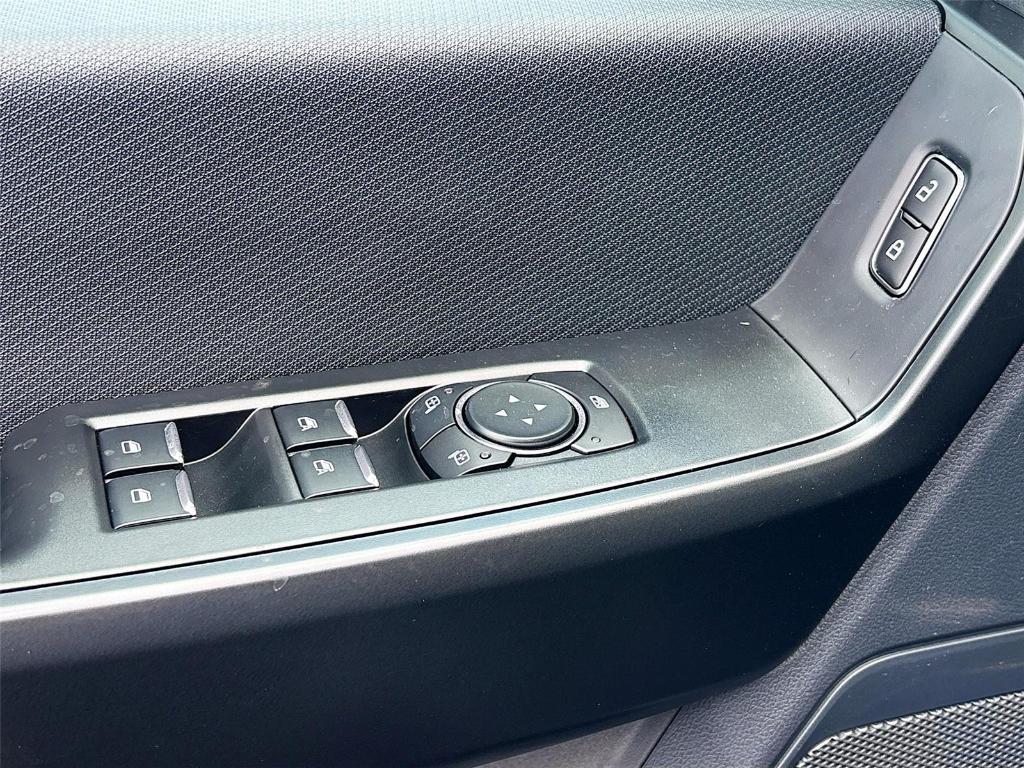new 2025 Ford F-150 car, priced at $42,175