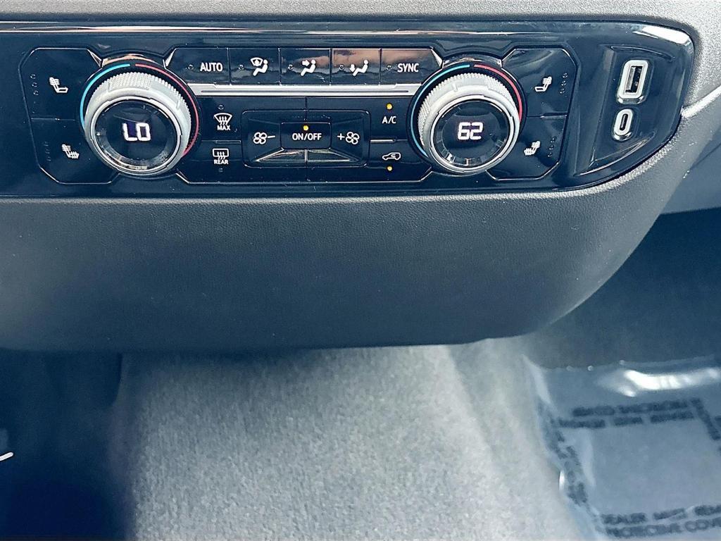 used 2024 Chevrolet Silverado 1500 car, priced at $32,997