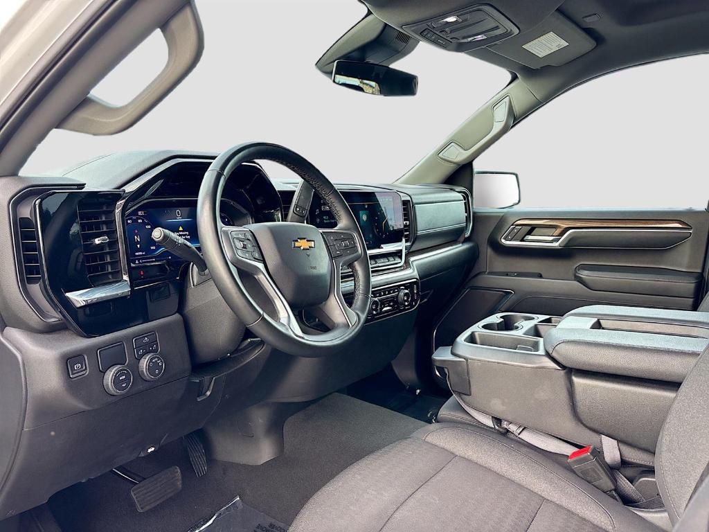 used 2024 Chevrolet Silverado 1500 car, priced at $32,997