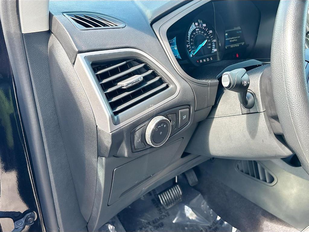 used 2024 Ford Edge car, priced at $28,495