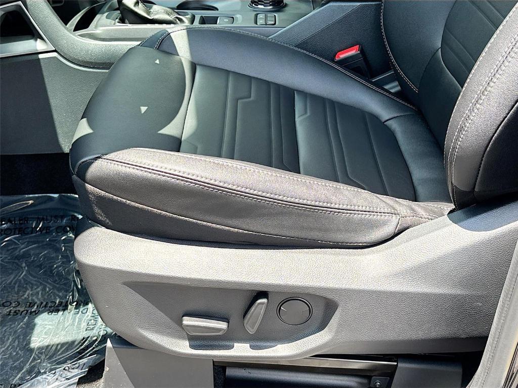 new 2025 Ford Ranger car, priced at $43,170