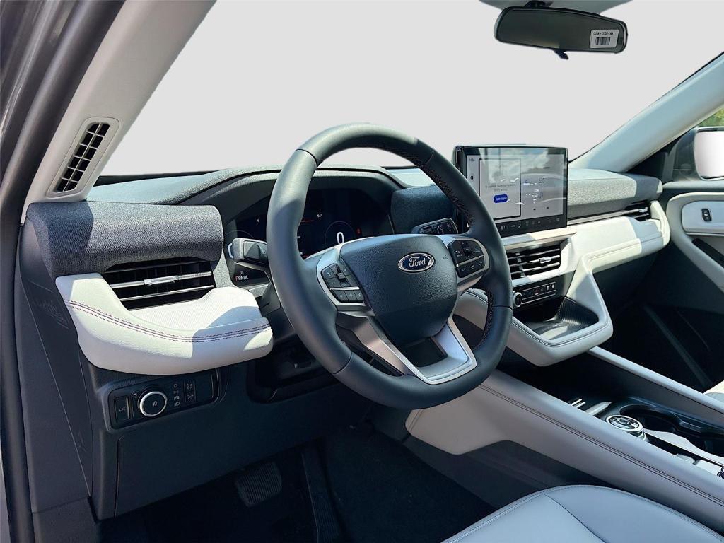 new 2025 Ford Explorer car, priced at $41,605