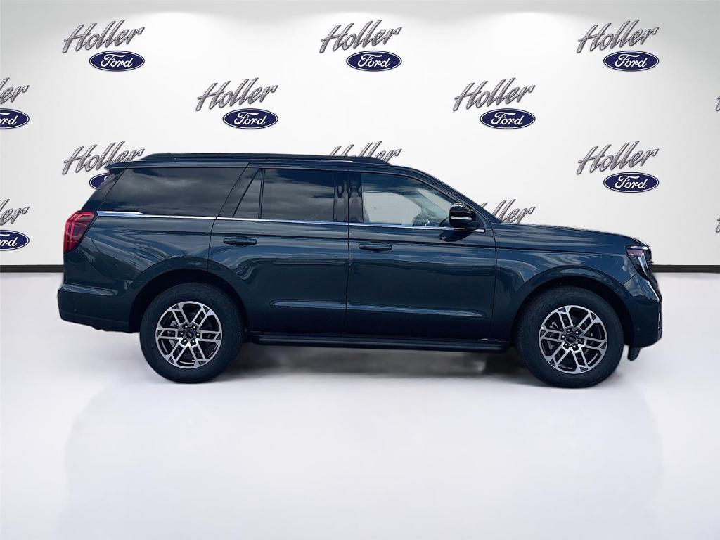 new 2025 Ford Expedition car, priced at $69,083