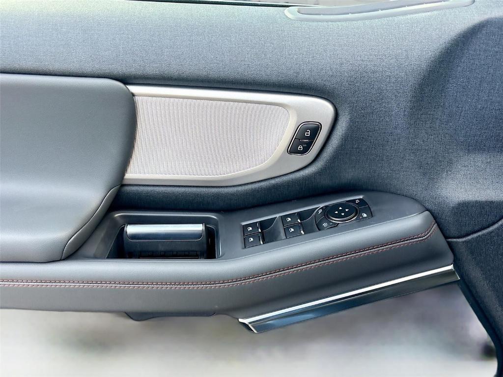 new 2025 Ford Expedition car, priced at $69,083