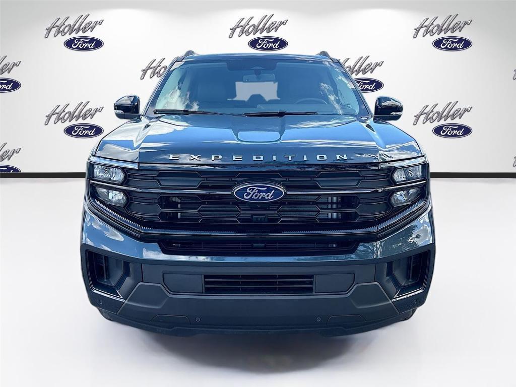 new 2025 Ford Expedition car, priced at $69,083
