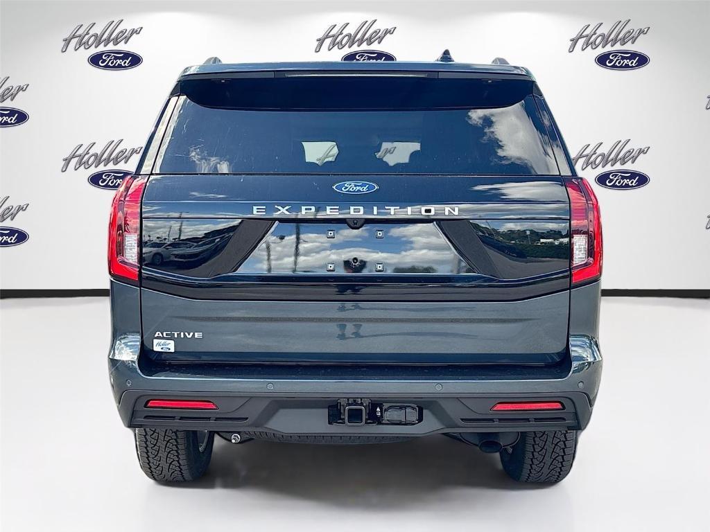 new 2025 Ford Expedition car, priced at $69,083