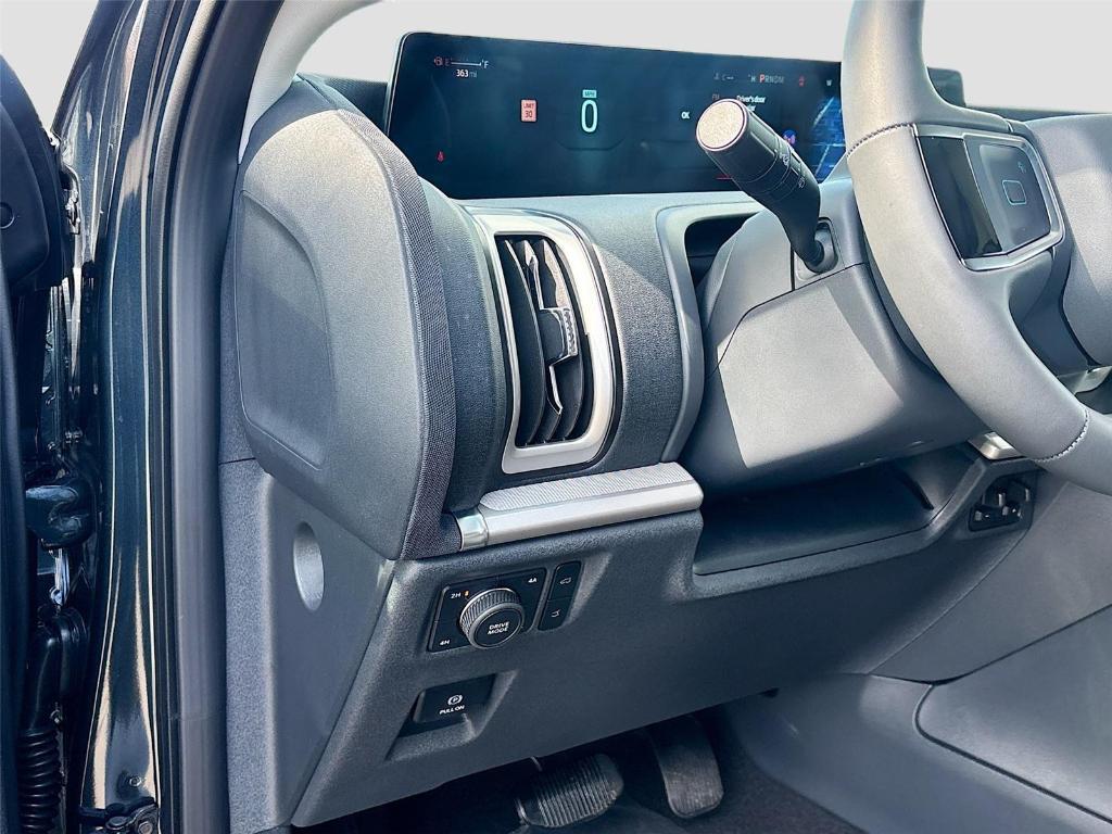 new 2025 Ford Expedition car, priced at $69,083