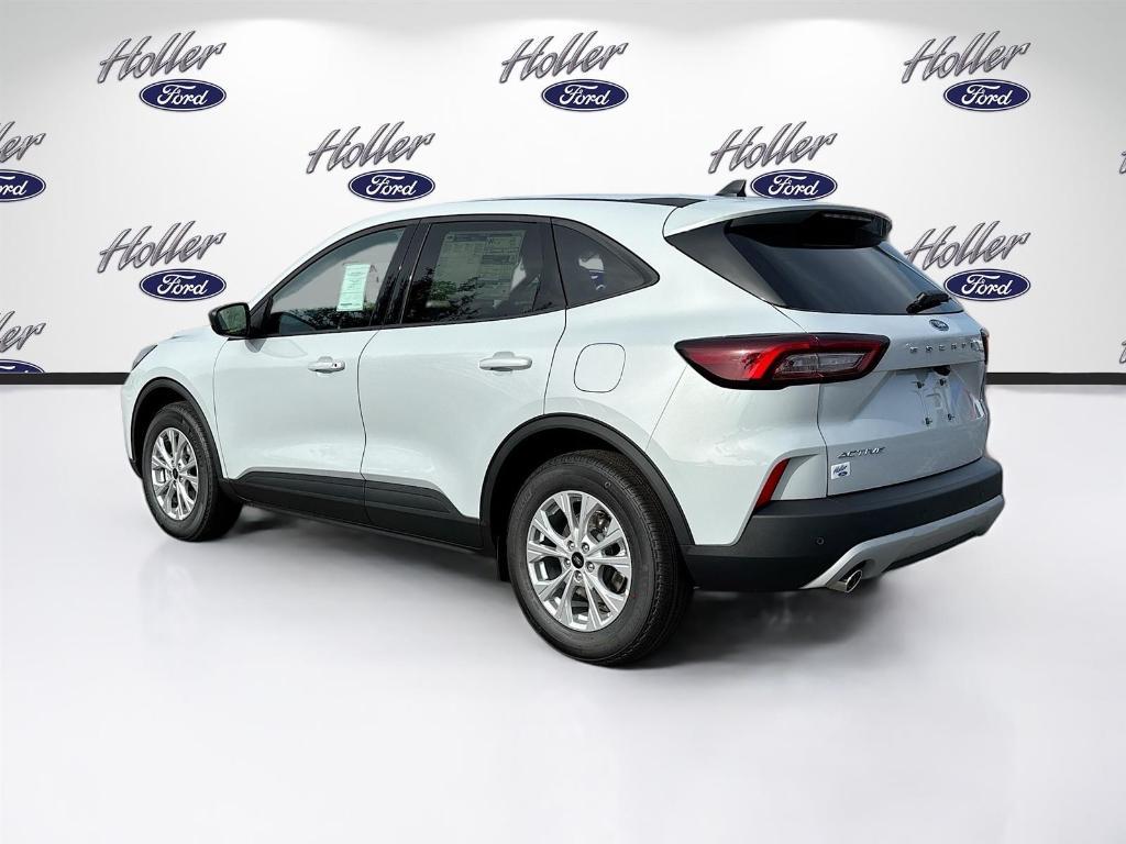 new 2025 Ford Escape car, priced at $29,400