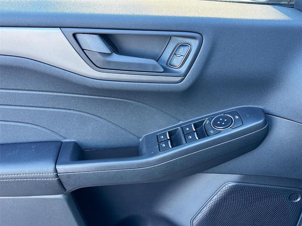 new 2026 Ford Escape car, priced at $29,319