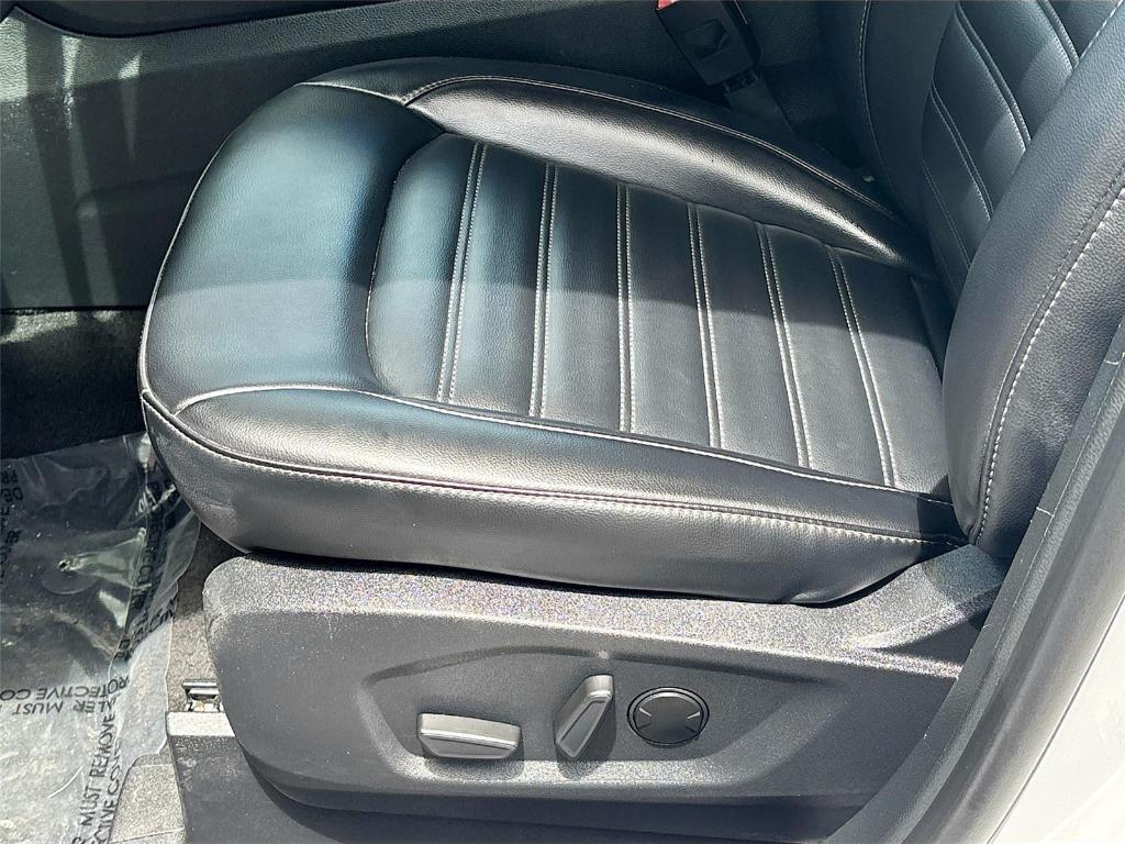 used 2024 Ford Edge car, priced at $19,595