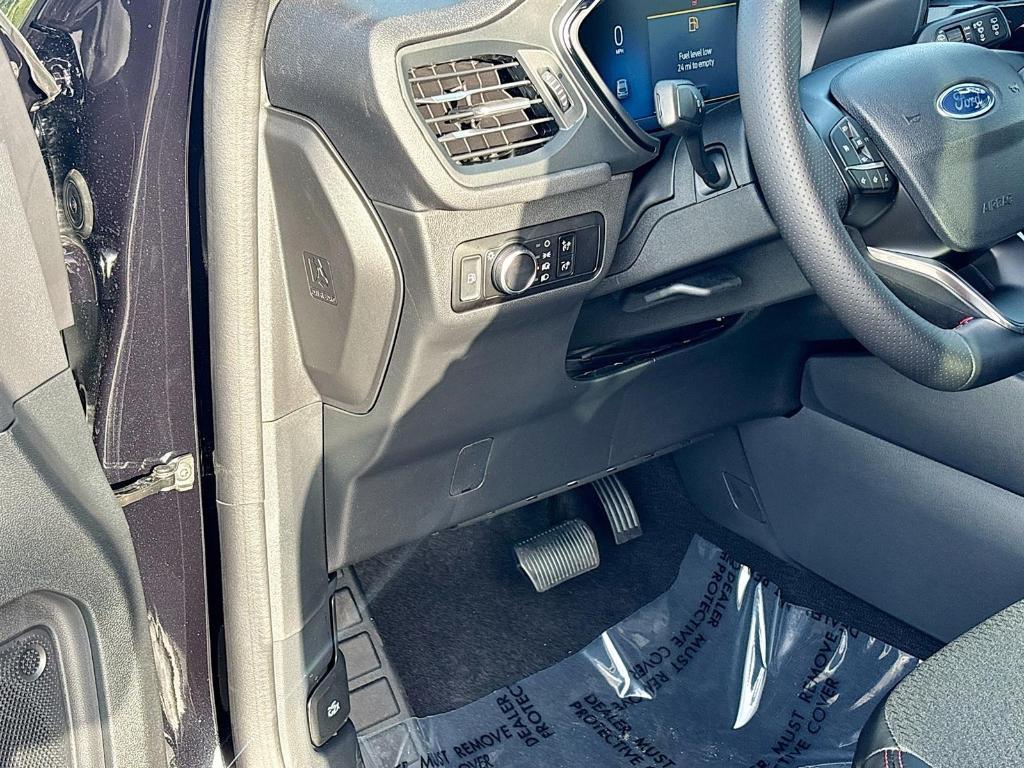 new 2025 Ford Escape car, priced at $27,845