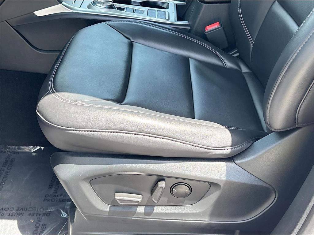 used 2024 Ford Explorer car, priced at $27,595