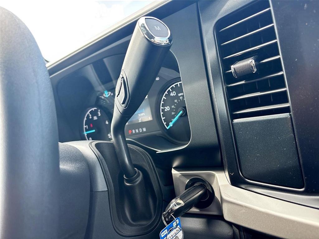 new 2025 Ford F-250 car, priced at $58,910