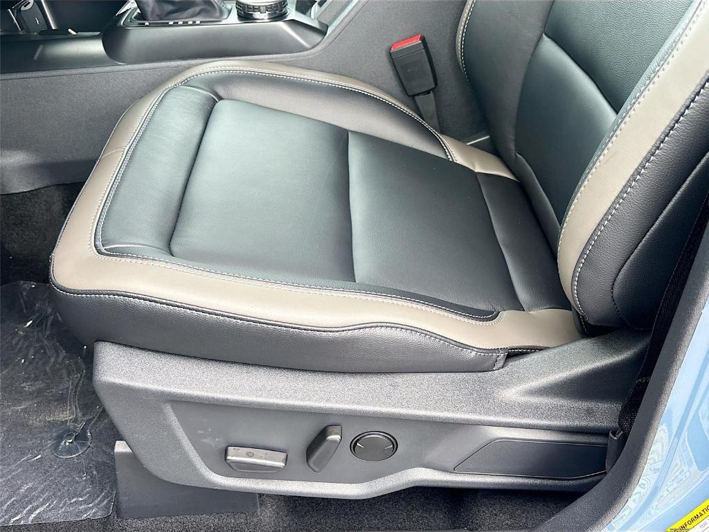 new 2025 Ford Bronco car, priced at $48,533