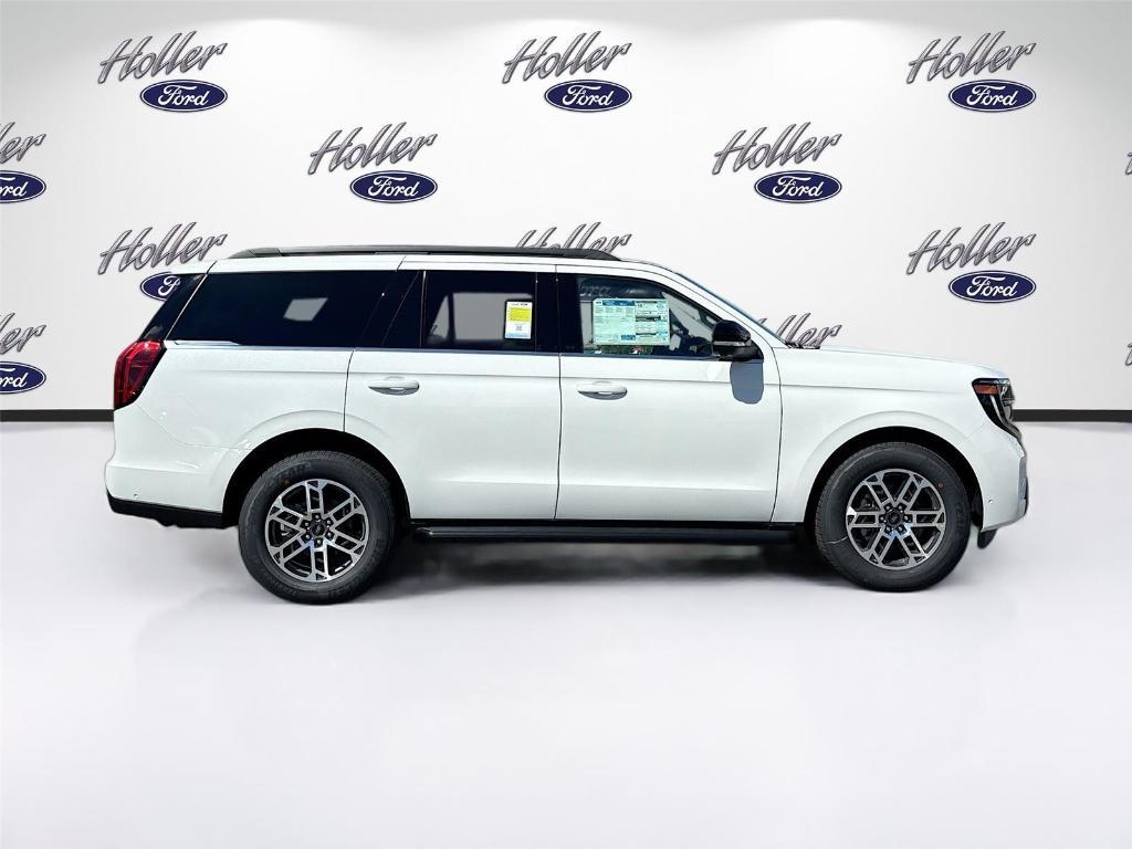 new 2025 Ford Expedition car, priced at $66,500