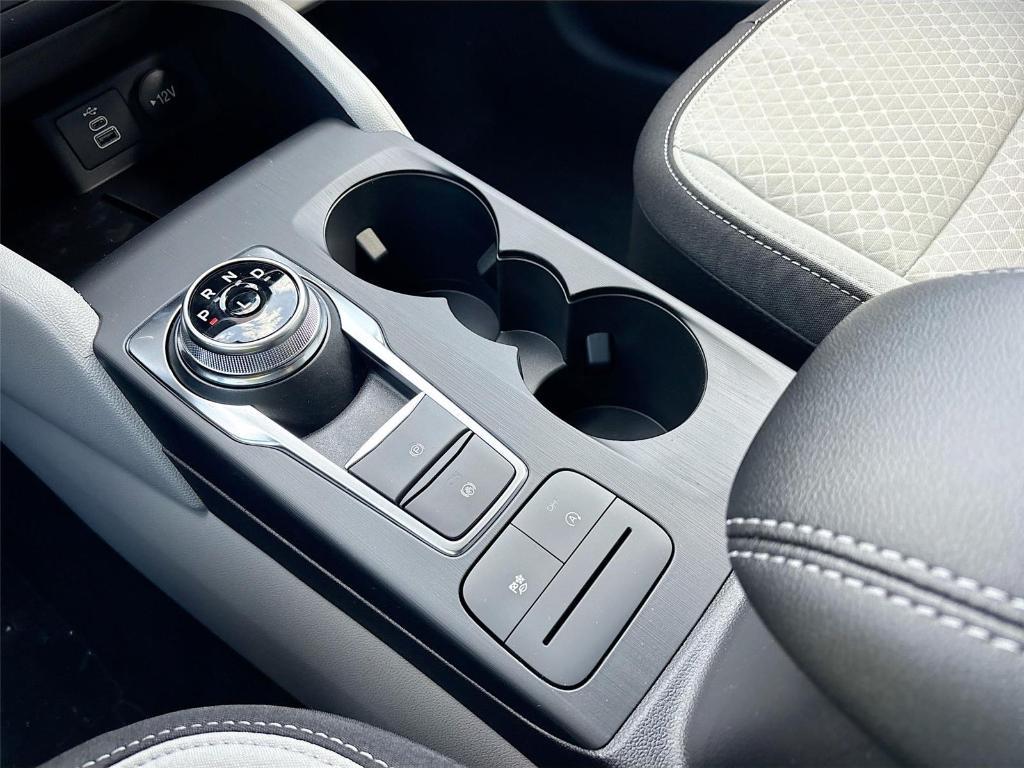new 2026 Ford Escape car, priced at $28,661