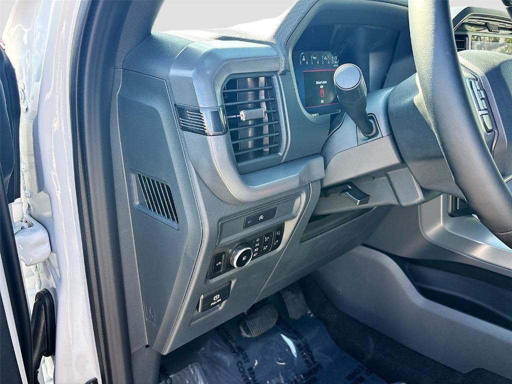 new 2025 Ford F-150 car, priced at $52,821