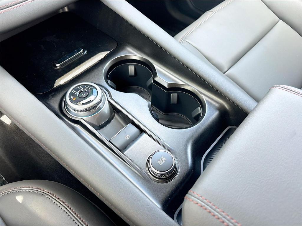 new 2025 Ford Explorer car, priced at $39,323