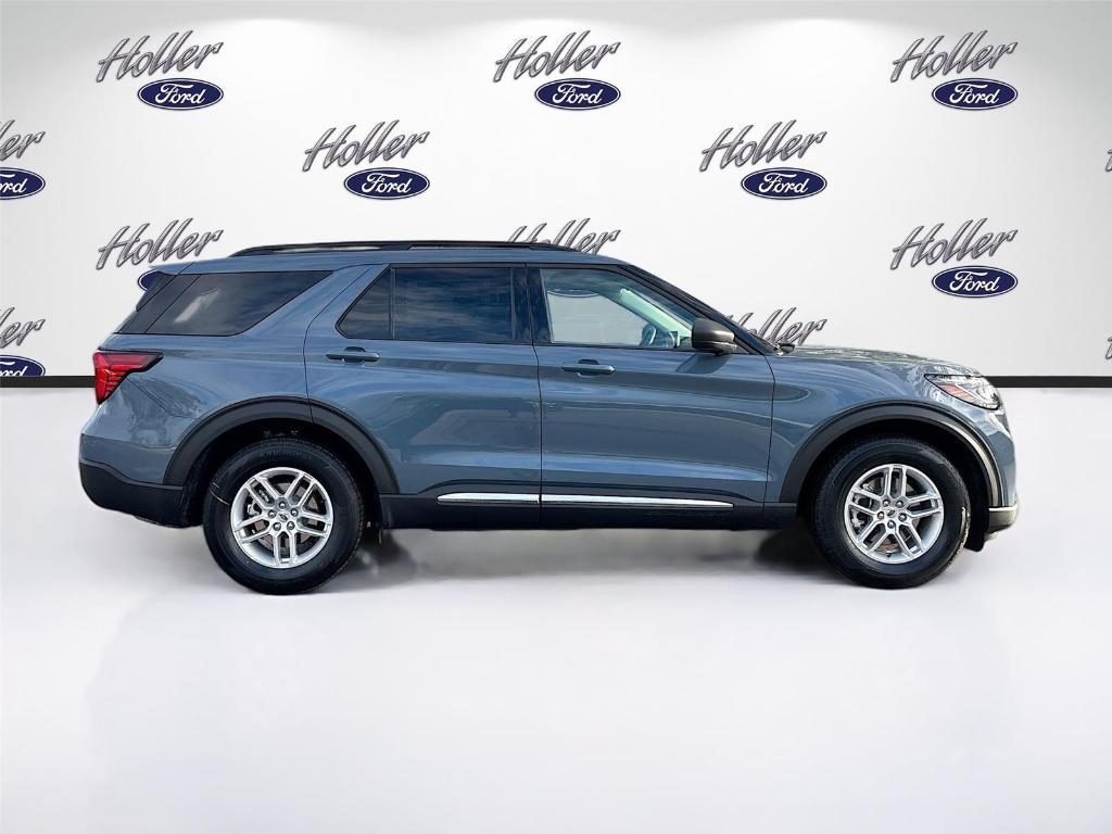 new 2025 Ford Explorer car, priced at $39,788