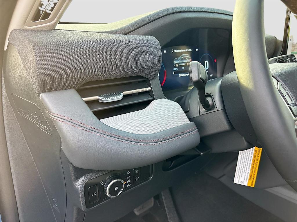 new 2025 Ford Explorer car, priced at $39,788