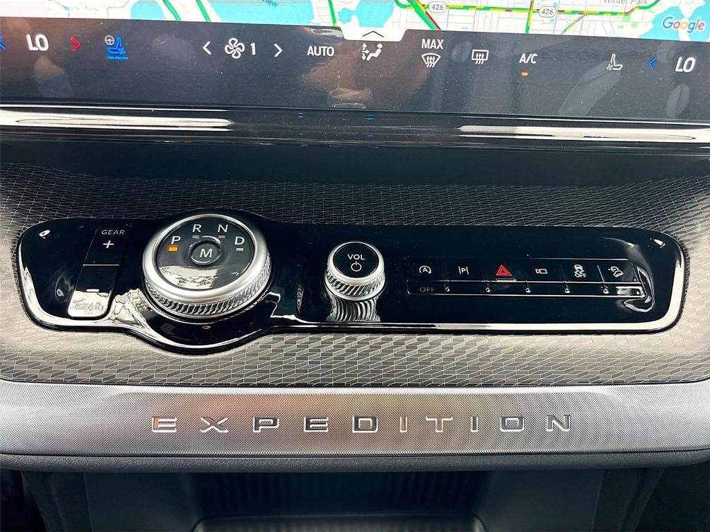 new 2025 Ford Expedition car, priced at $78,659