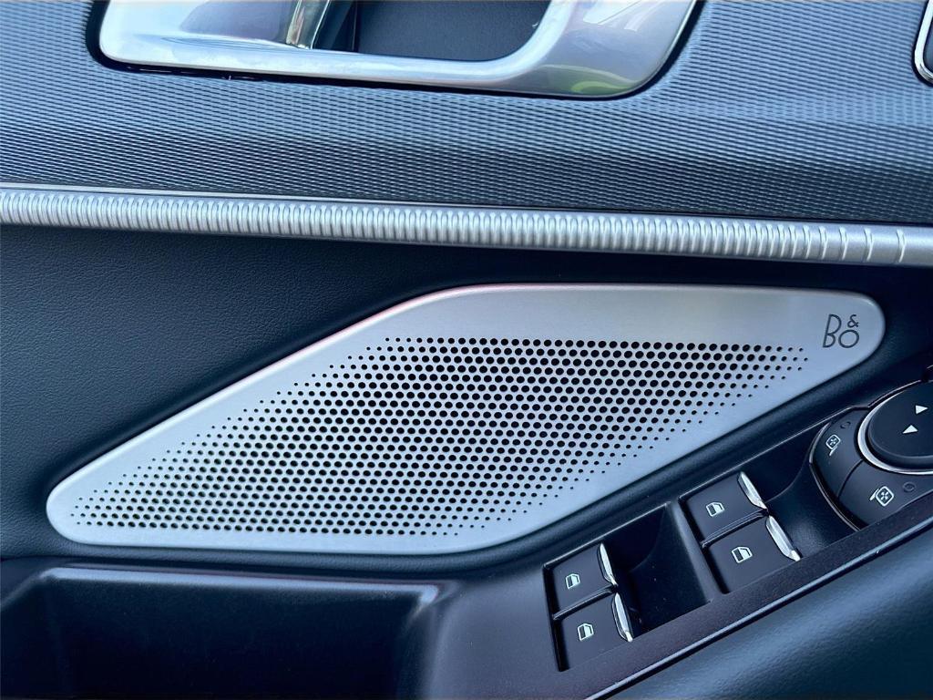 new 2025 Ford Explorer car, priced at $56,197