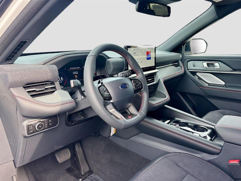 new 2025 Ford Explorer car, priced at $55,565