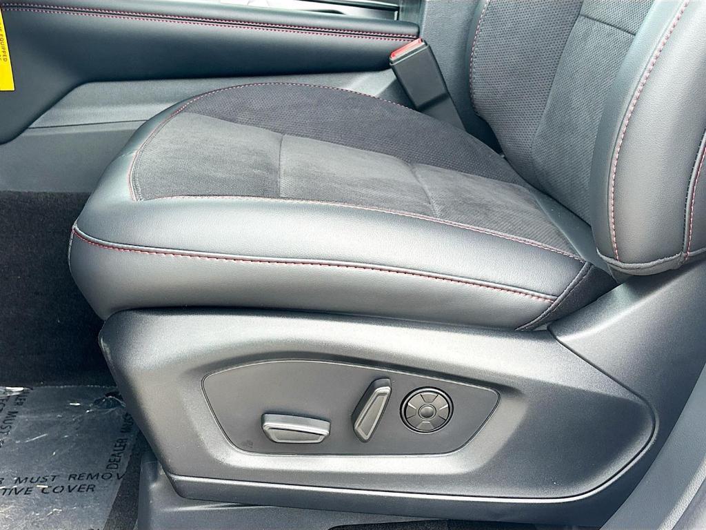new 2025 Ford Explorer car, priced at $55,565